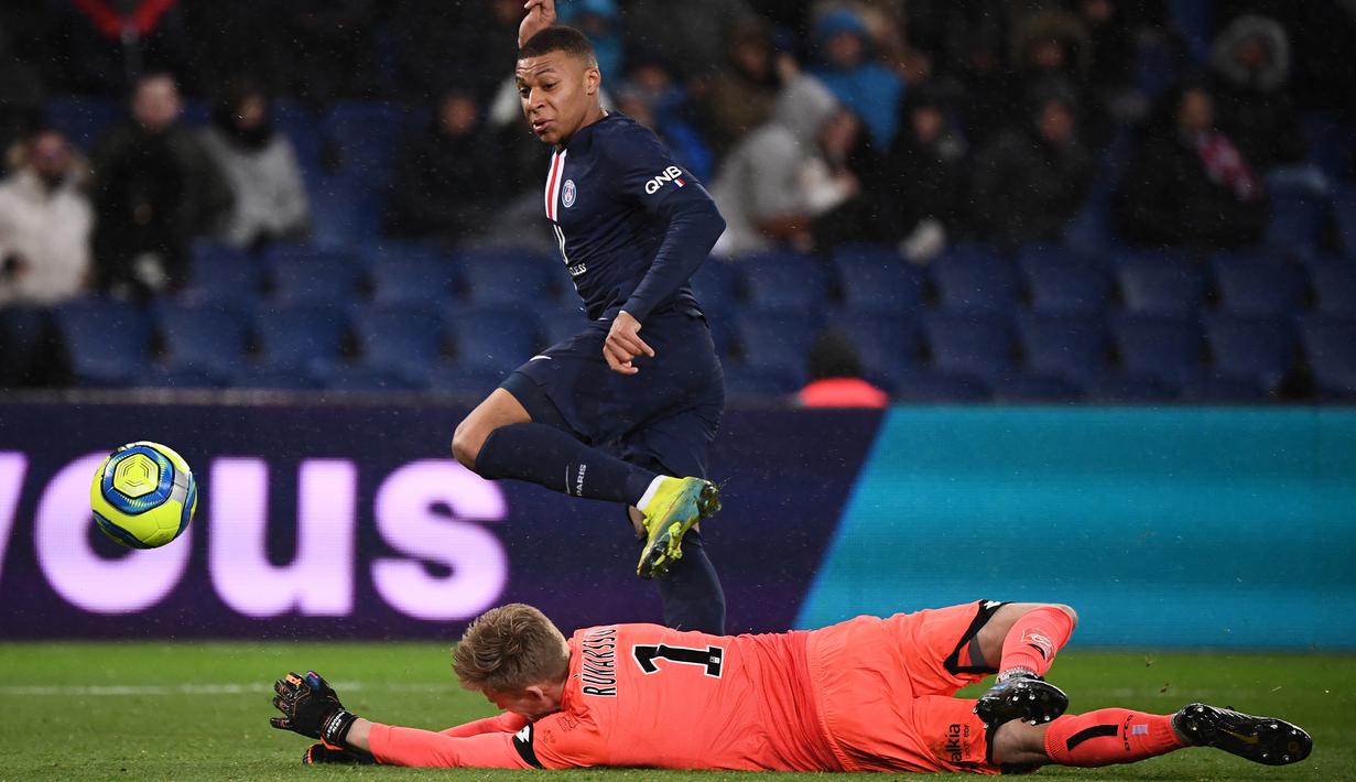 Foto Mbappe Menggila Paris Saint Germain Tekuk Dijon 4 0 Bola Liputan6 Com