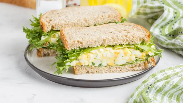 Nikmat, Ini 3 Olahan Roti Tawar dengan Susu Kental Manis (1)