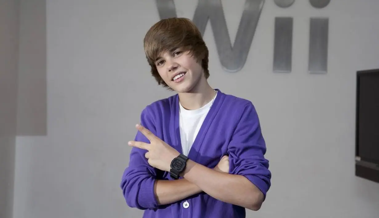 Tentu kamu ingat dengan rambut berponi Justin Bieber saat pertama kali merilis lagu "Baby". (Fuse TV)