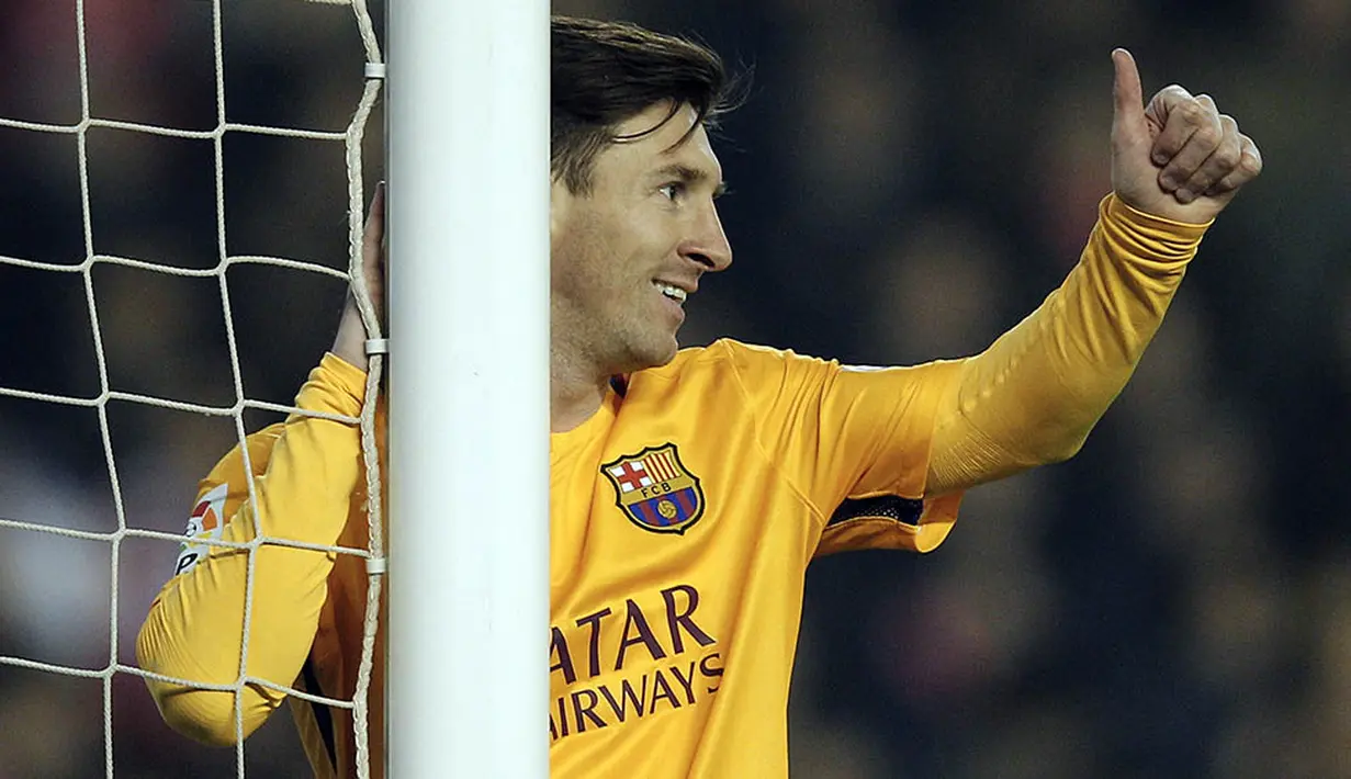 5. Hal yang mustahil sepertinya mendatangkan bintang Barcelona, Lionel Messi ke Ettihad Stadium. Tapi dengan uang yang melimpah bukan tidak mungkin akan terjadi mega transfer, apalagi jika ada faktor Guardiola. (AFP/Jose Jordan)