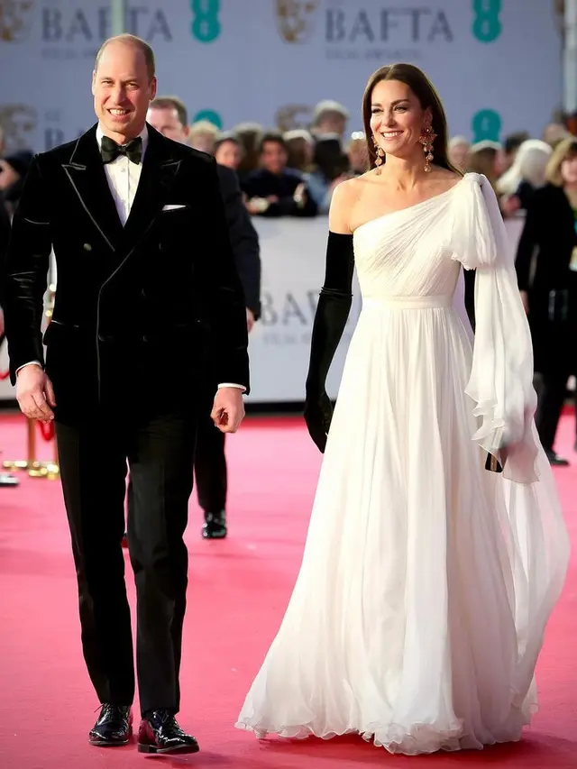 Gaya elegan Kate Middleton. [@princeandprincessofwales]
