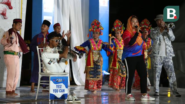 Foto: Indonesia Dominasi Babak Kualifikasi Kejuaraan Dunia Panjat Tebing 2023 Seri Jakarta, Pembukaan Berlangsung Meriah