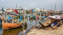Wilayah pesisir Semarang, Jawa Tengah terancam penurunan muka tanah yang masif setiap tahunnya. (DEVI RAHMAN/AFP)