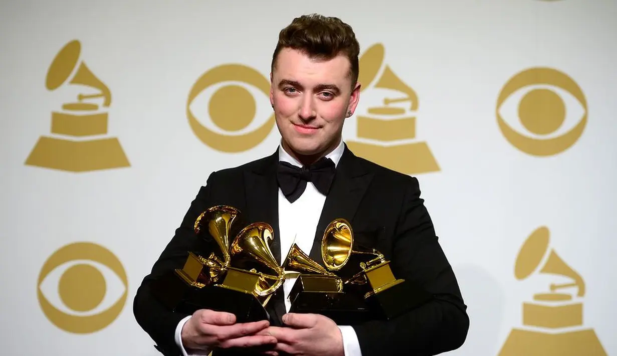 Saat pidato kemenangan di Grammy karena lagu Stay With Me, Sam Smith berterima kasih pada mantannya Jonathan Zeizel karena meginspirasinya membuat lagu itu dan membuatnya sangat patah hati. (GettyImages/Cosmopolitan)