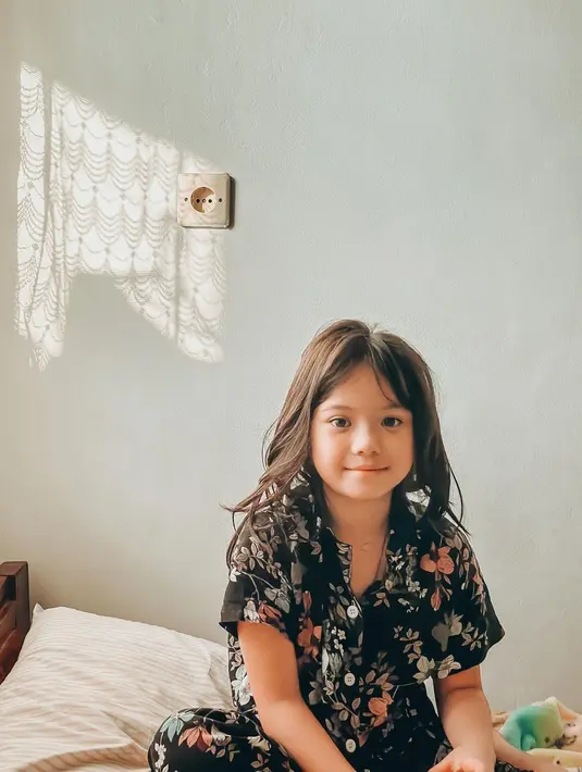 Melihat perkembangan Gempi yang telah beranjak remaja, netizen beramai-ramai memberikan komentar tentang kecantikannya. Foto: Instagram.