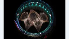Suasana pesta kembang api Pembukaan Olimpiade Rio 2016 di Stadion Maracana, Rio de Janeiro, Brasil, (5/8/2016). (AFP/Odd Andersen)