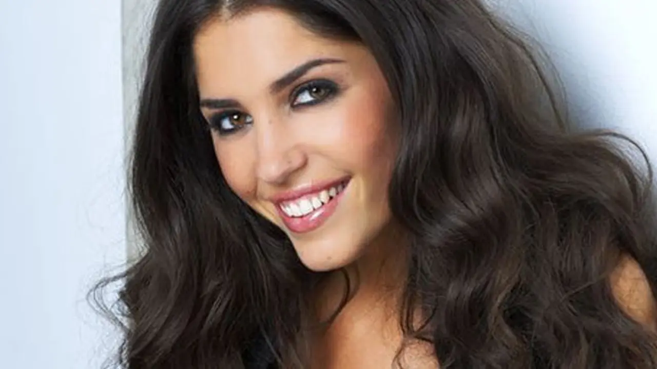 yolanthe-cabau-121206.jpg