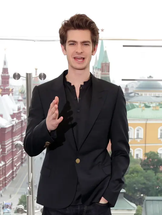 Kemampuan akting Andrew Garfield sebagai seorang ayah sangat mengagumkan, mengingat dirinya di kehidupan nyata belum menjadi seorang ayah. (BIntang/EPA) 