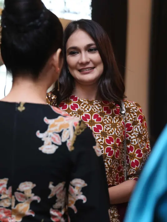 Ia sadar menjalankan bisnis fashion itu tidak mudah. Apalagi brand-brand lokal terus menjamur. Ia melihat juga banyak anak-anak muda yang terus bermunculan binsis fashion. (Nurwahyunan/Bintang.com)