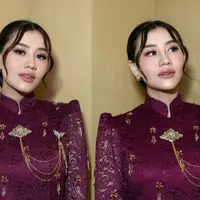 Meski sedang hamil anak pertama, Aaliyah Massaid tetap aktif di berbagai kegiatan. Terbaru ia tampil stunning saat menjadi bridesmaid di pernikahan sahabatnya. [@ochiipramita]