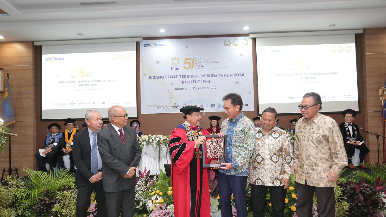 Direktur Utama PT Aneka Tambang (Antam) Tbk Nico Kanter