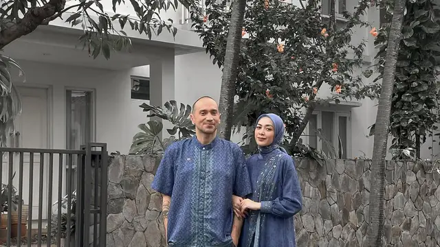 Potret Kenangan Gary Iskak dan Keluarga