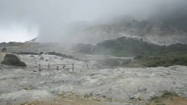 Daftar Kawah Gunung di Indonesia yang Eksotik