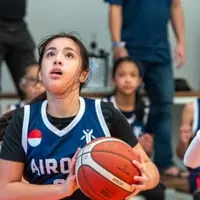 Potret Mikhayla Bakrie Memesona Saat Main Basket, Disebut Duplikat Nia Ramadhani Sang Mama (credit: instagram.com/ramadhaniabakrie/).