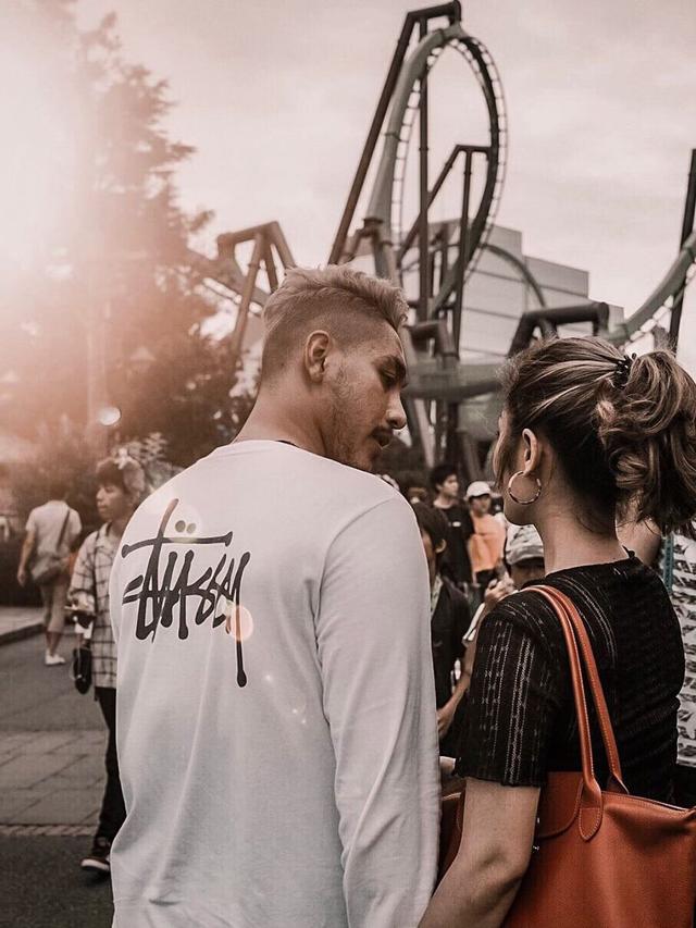 6 Potret Seru Siti Badriah Liburan ke Jepang dengan Suami