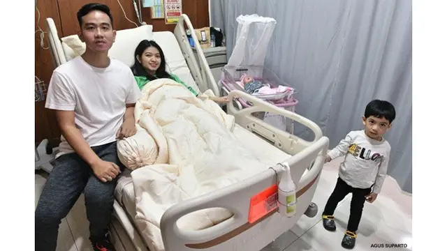 5 Foto La Lembah Manah, Adik Jan Ethes yang Bikin Gemas