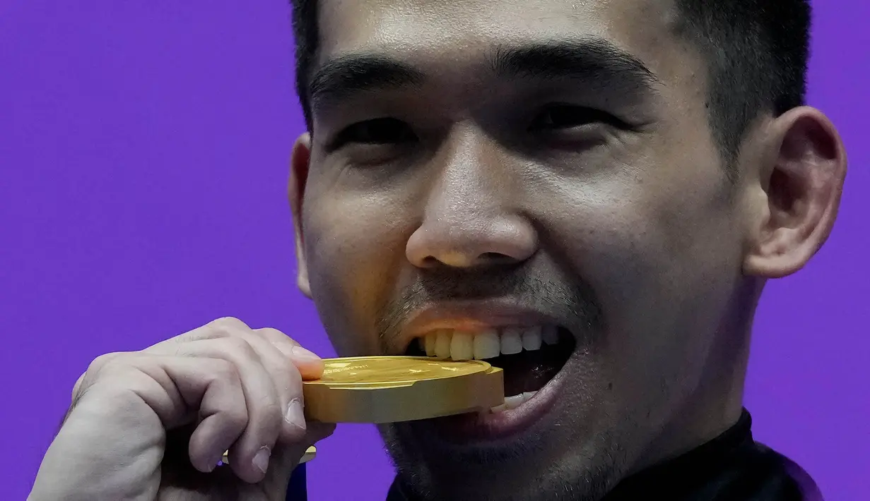 Pada pertandingan di nomor Nangun, Harris yang merupakan peringkat ketiga dunia Men’s Nangun pada 2019 ini berhasil mendapat poin tertinggi 9,750. (AP Photo/Ng Han Guan)