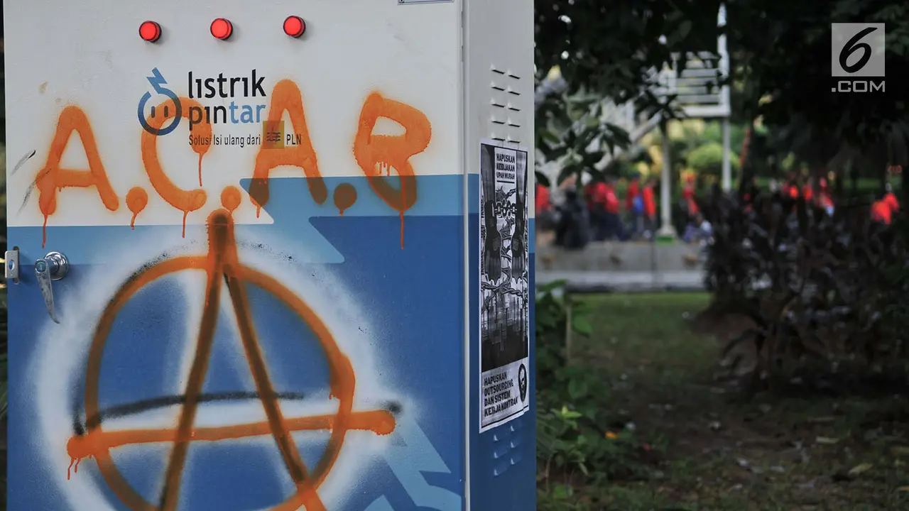 Aksi Peringatan May Day Sisakan Jejak Vandalisme
