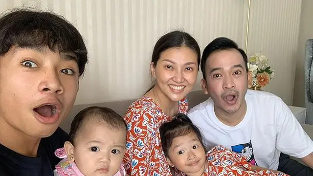 7 Potret Sarwendah dan Thalia Putri Onsu Kompakan Pakai Daster