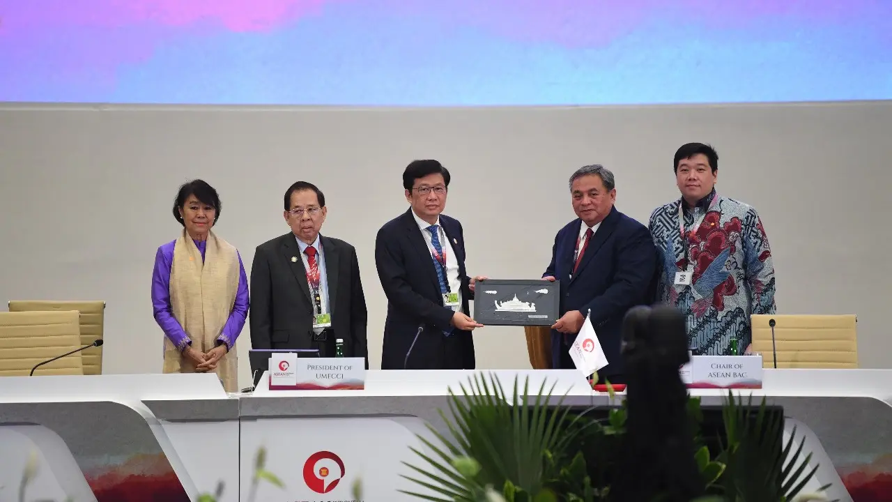 Para pemimpin bisnis Indonesia dan Myanmar mengadakan Dialog Meja Bundar Indonesia-Myanmar pada tanggal 5 September 2023