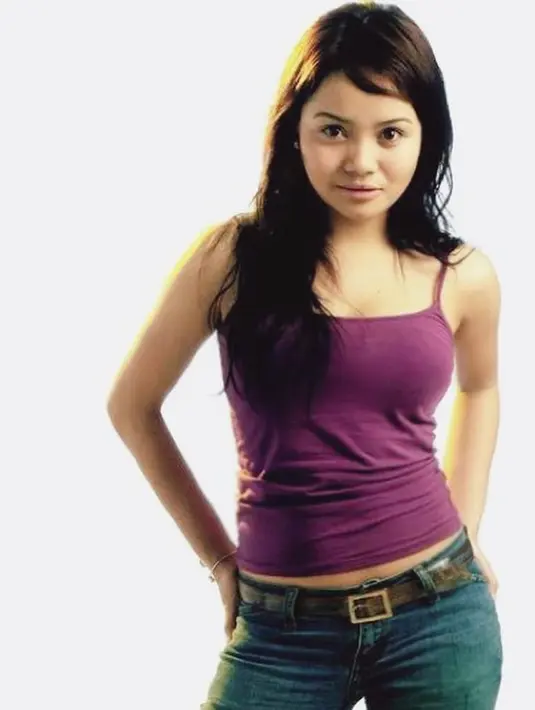 Bagian hidung diubah dengan tujuan estetika atau kecantikan. Sementara di bagian rahang ia membenarkan posisinya karena sempat bergeser. [Instagram.com/mysamawar]