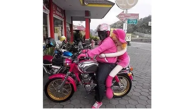 jomblo ngenes