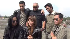Video Klip Emeent feat Inul