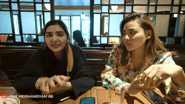 Ashanty - Aurel Hermansyah (Foto: YouTube)