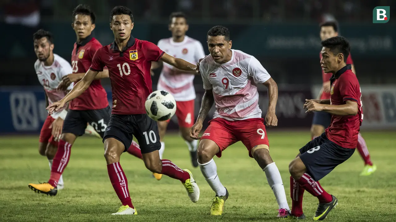 Sepak Bola : Indonesia Vs Laos