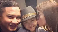 Seakan tidak mau kalah dengan Masayu Anastasia, Lembu Wiworo Jati pun juga mengunggah momen keseruan saat merayakan ulang tahun Samarra. (via instagram.com/lembuwiworojati)