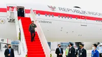 Presiden Jokowi tiba di Jakarta usai melakukan kunjungan kerja ke luar negeri. (Biro Pers/Setpres)