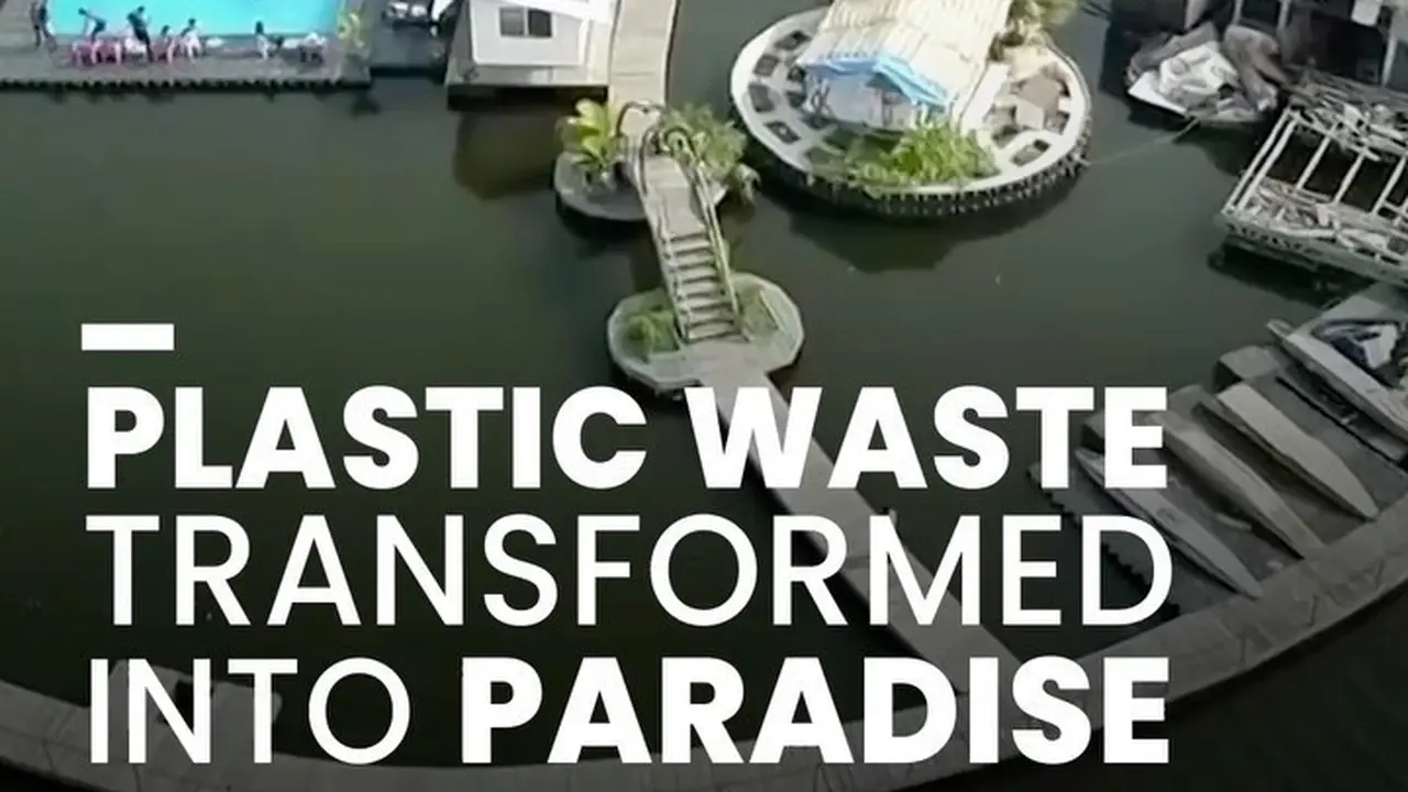 Pulau plastik di Pantai Gading, Afrika. (dok Instagram @get.waste.ed/https://www.instagram.com/p/B6TmZ4rHOJ-//Adhita Diansyavira)