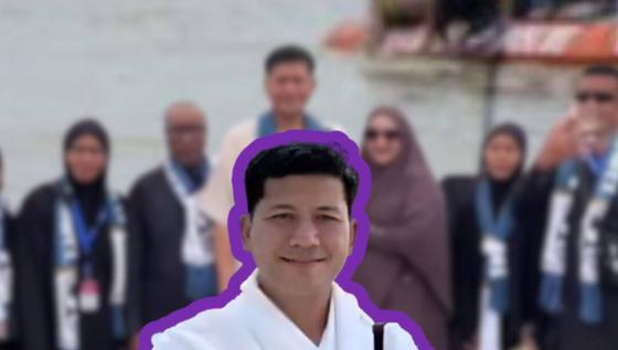 Rakyat Terjebak Banjir, Bupatinya Umrah Prabowo Langsung Bertindak! #Merdekadotcom #KontenKreatif #BupatiAcehSelatan #BanjirSumatera #ShortMdk