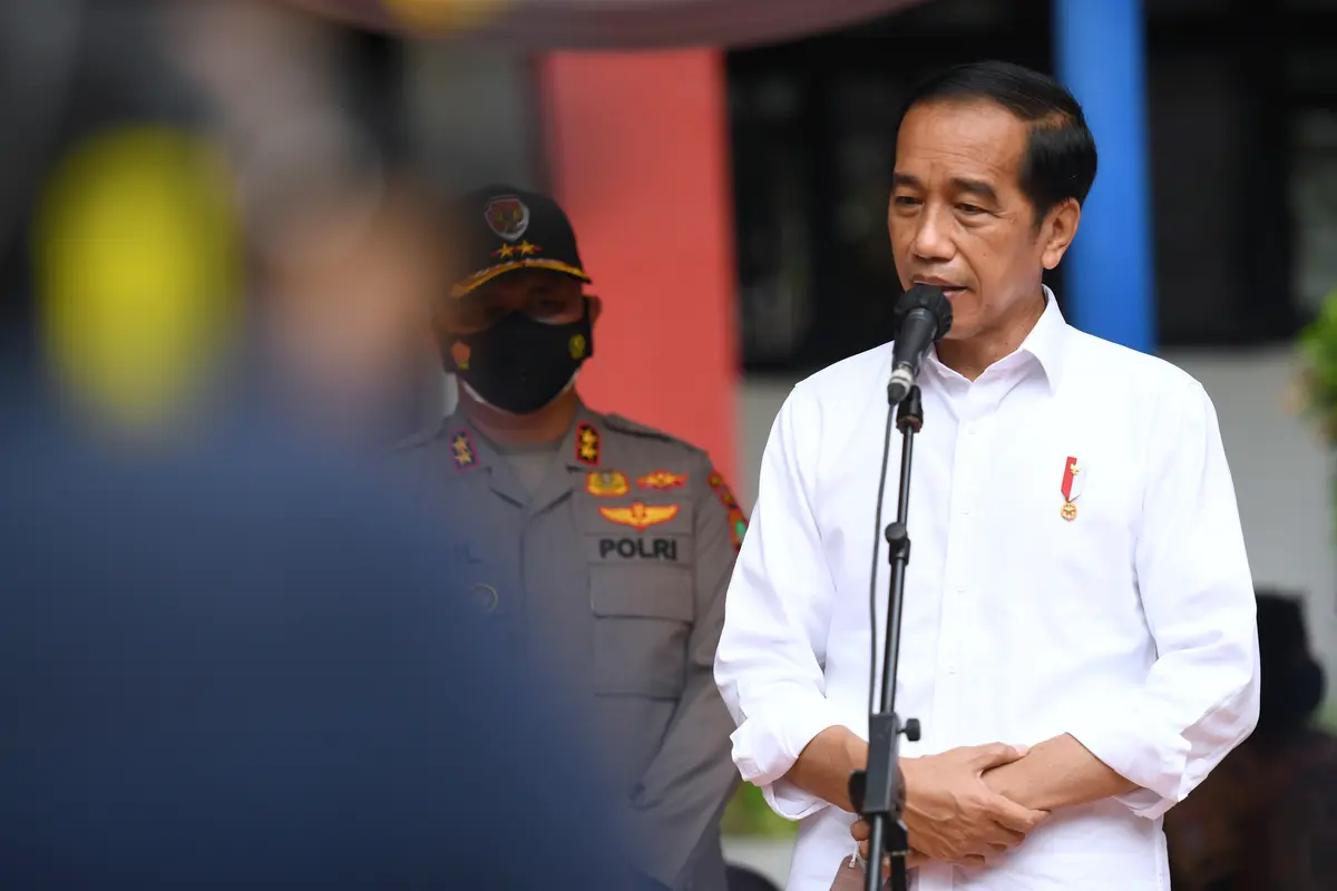 Jokowi Tinjau Vaksinasi Anak Usia 6-11 Tahun