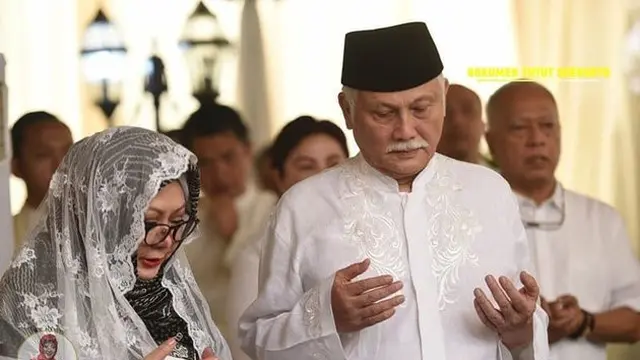 Momen Pengajian dan Siraman Danny Rukmana dan Raiyah Chitra