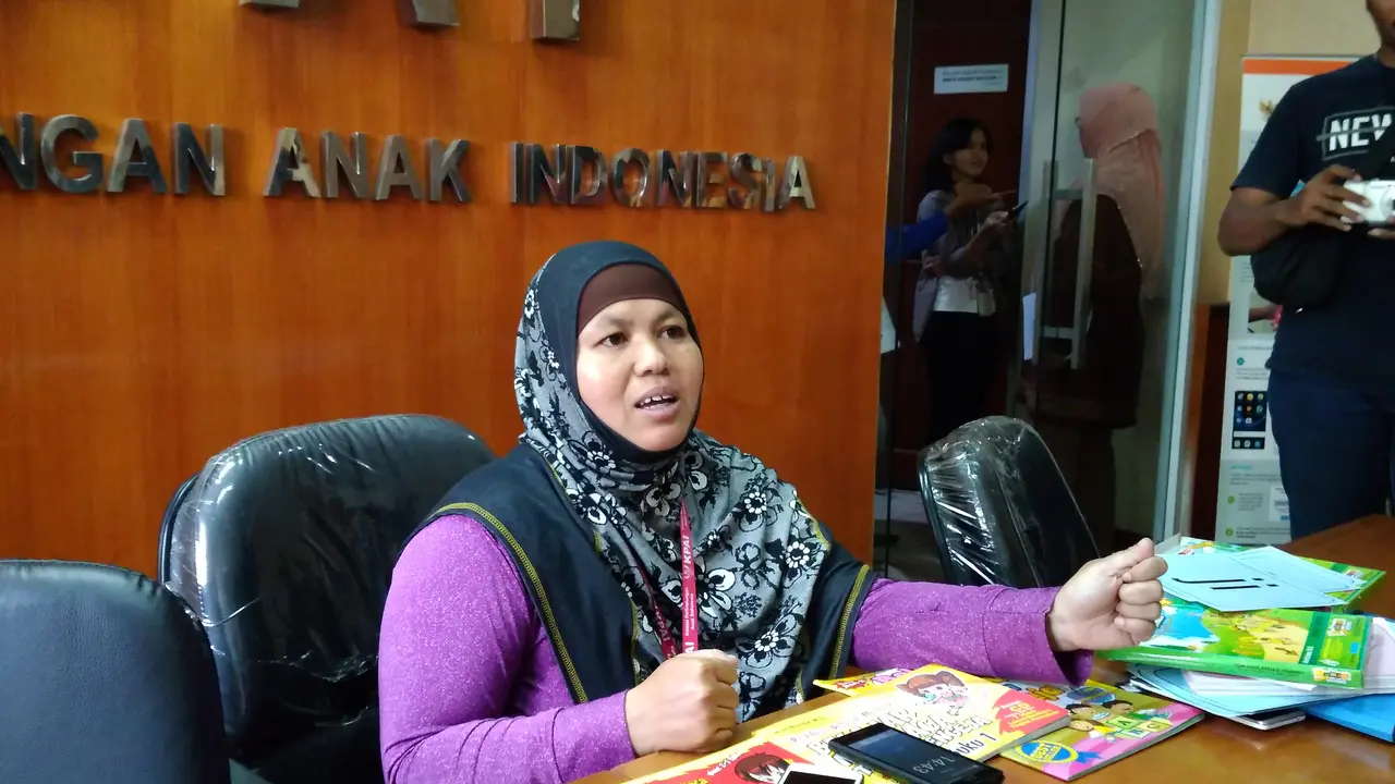 Penulis buku mengandung konten LGBT memberikan klarifikasi