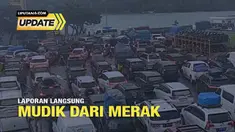 Kontributor Banten, Yandhi Deslatama melaporkan secara langsung situasi mudik di Pelabuhan Merak, Banten.