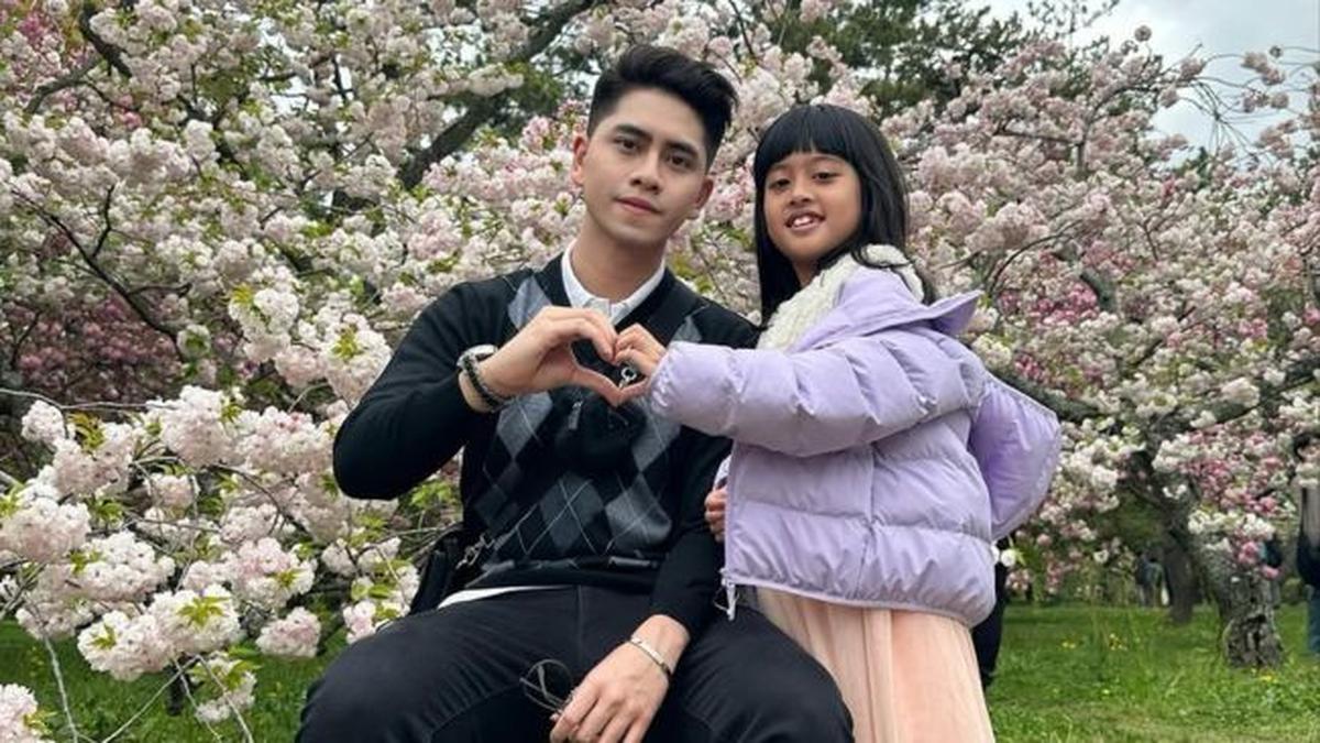 5 Potret Kedekatan Athalla Naufal dan Vania Athabina Anak-Anak Venna Melinda, Kakak Beradik Kompak