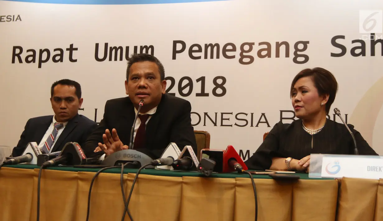 Dirut PT Liga Indonesia Baru (LIB) Berlinton Siahaan memberi keterangan hasil RUPS PT LIB di Jakarta, Kamis (8/3). Pemegang hak siar Liga 1 2018 akan dipegang Emtek Group dan dimulai pada 23 Maret 2018. (Liputan6.com/Arya Manggala)