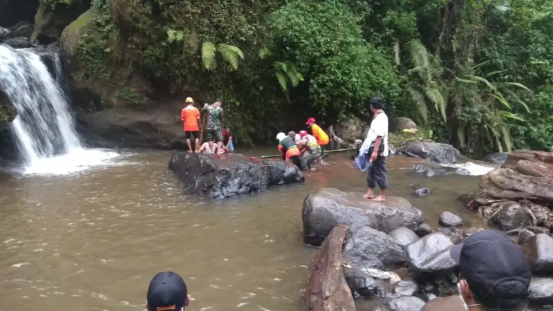 Tiga Siswa SD Tenggelam di Coban Talun Kota Batu