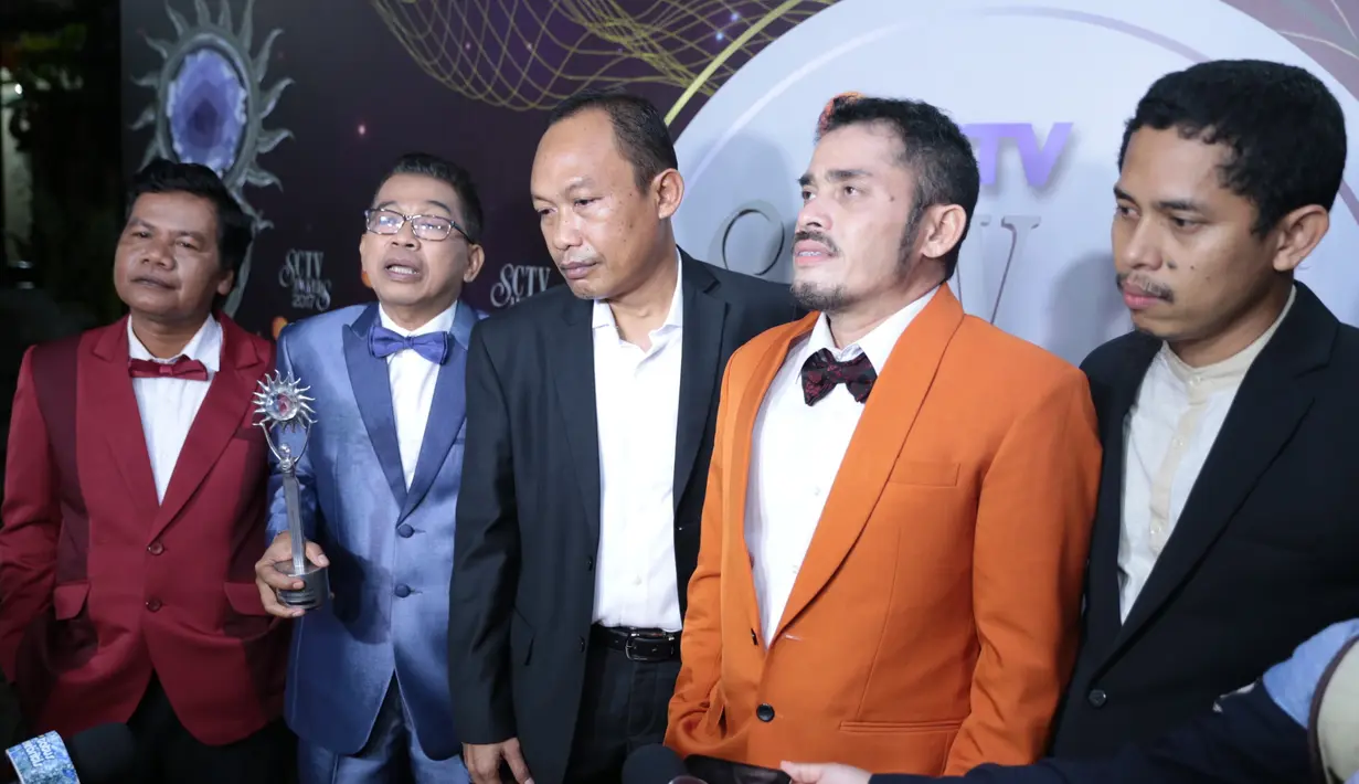 "Ini pencapaian luar biasa, 11 tahun patut kita syukuri pada Allah SWT, SCTV dan pemirsa yang tak henti memberikan dukungan pada Para Pencari Tuhan," ucapnya di Studio 6 Emtek City, Daan Mogot, Jakarta Barat, Rabu (29/11/2017). (Adrian Putra/Bintang.com)