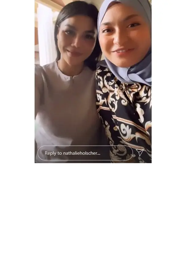 Disebut Kembar, Ini 6 Potret Kebersamaan Nathalie Holscher dan DJ Katty Butterfly