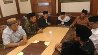 Rais 'Aam PBNU Ma'ruf Amin bertemu dengan Ketua Umum PKB Muhaimin Iskandar, Ketua Umum PBNU Said Aqil Siradj, dan sejumlah pengurus PBNU. (Merdeka.com)
