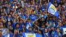 Euforia suporter Maung Bandung menyaksikan laga Persib melawan PBFC di Stadion Si Jalak Harupat, Bandung, Sabtu (26/9/2015). Persib unggul 2-1 dan lolos ke Semifinal Piala Presiden 2015. (Liputan6.com/Helmi Fithriansyah)