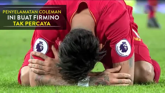 Penyelamatan apik Seamus Coleman pada laga Everton vs Liverpool ini berhasil membuat Roberto Firmino tak percaya.
