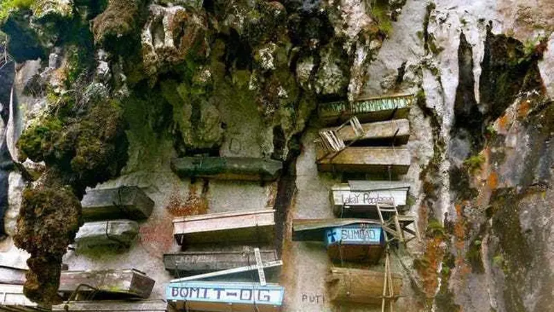 Peti mati gantung di Sagada, Filipina.
