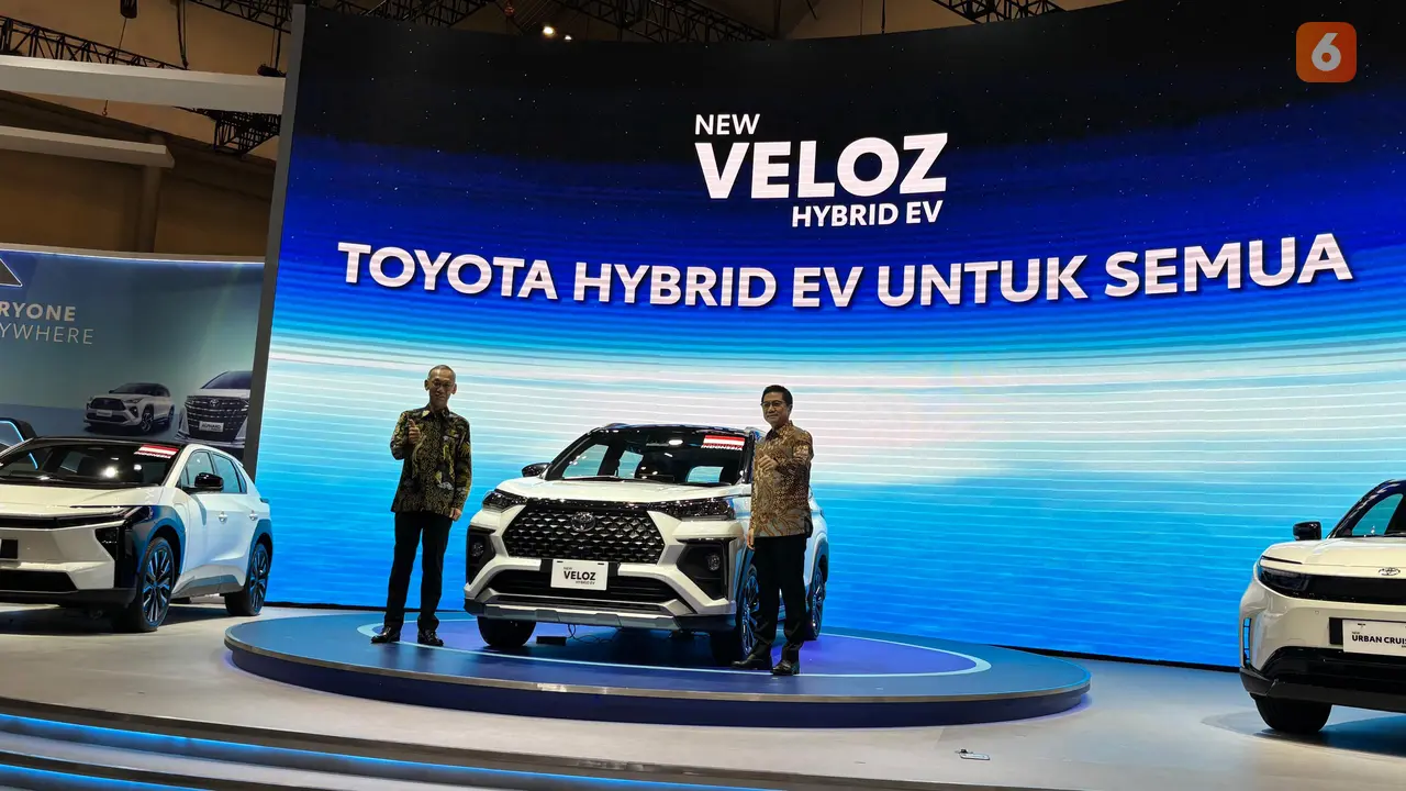 Toyota Veloz Hybrid Debut Dunia di GJAW 2025