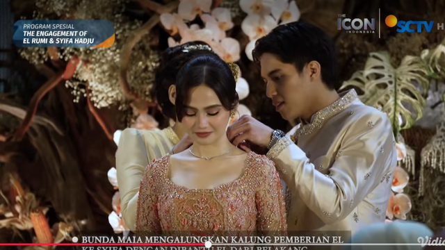 Lamaran El Rumi - Syifa Hadju. (SCTV)