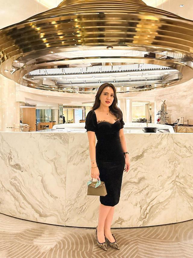 6 Potret Shandy Aulia Liburan di Thailand Berdua dengan Claire, Seru Banget