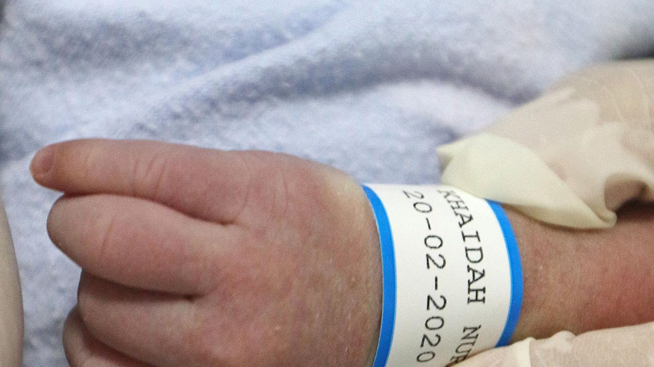 Bayi Tampan Ini Lahir di Tanggal Cantik 20-02-2020